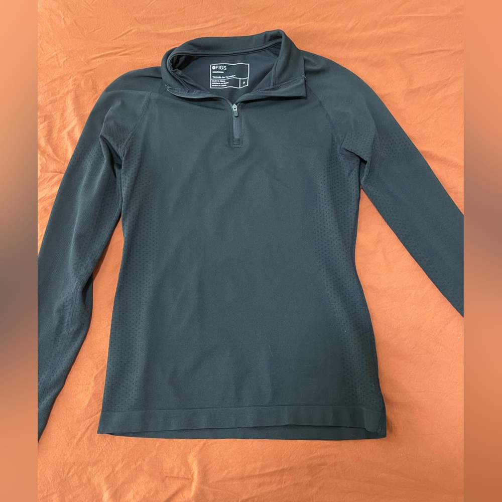 Figs Black Seamless Underscrub Top